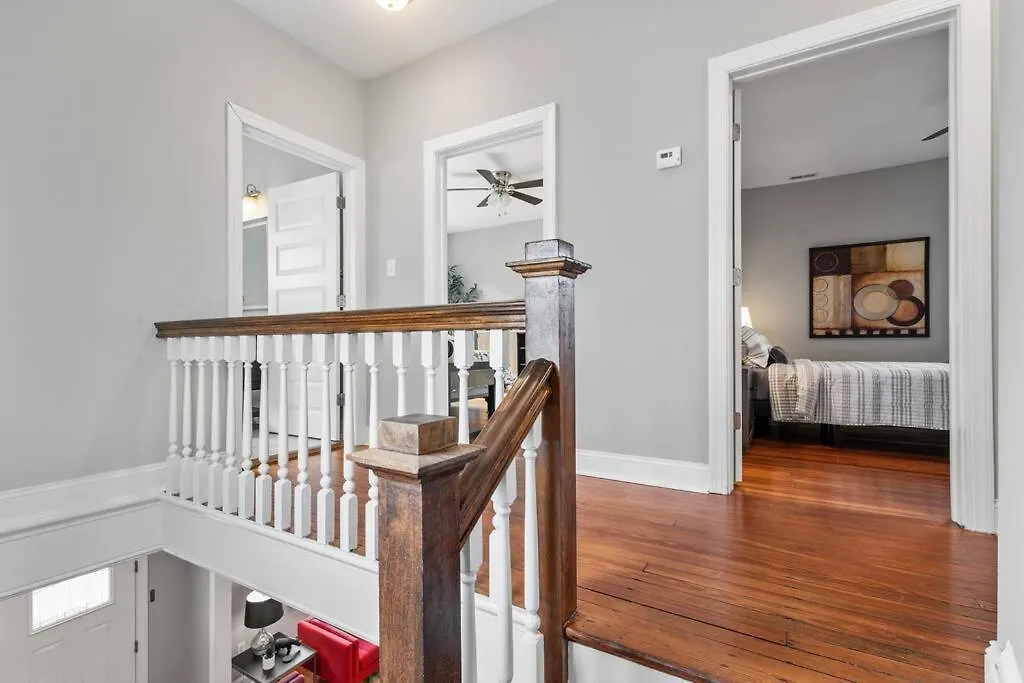 Holiday home Spacious, Vibrant Home 'N Central Richmond, Va!